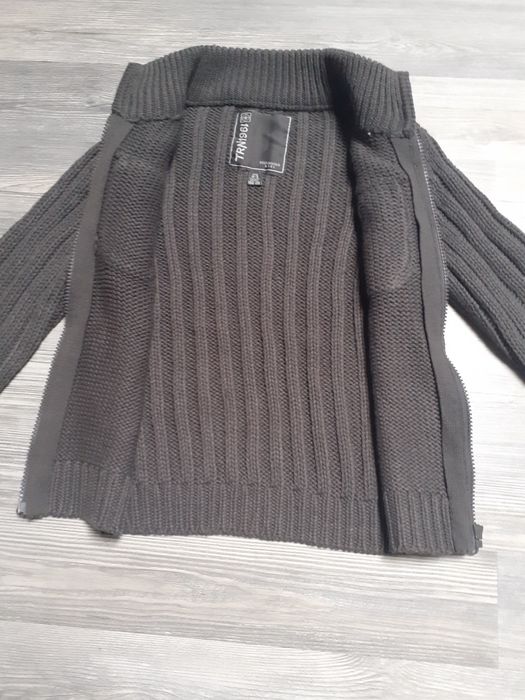 Sweterek chłopięcy