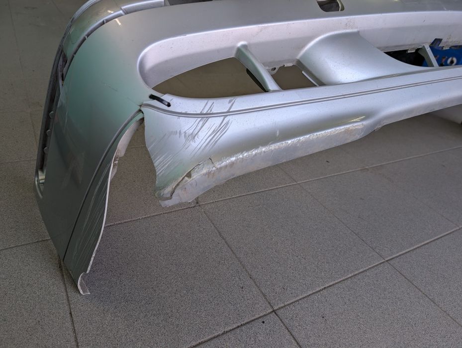 Оригінальний бампер Мercedes E-class W210 рестайлінг