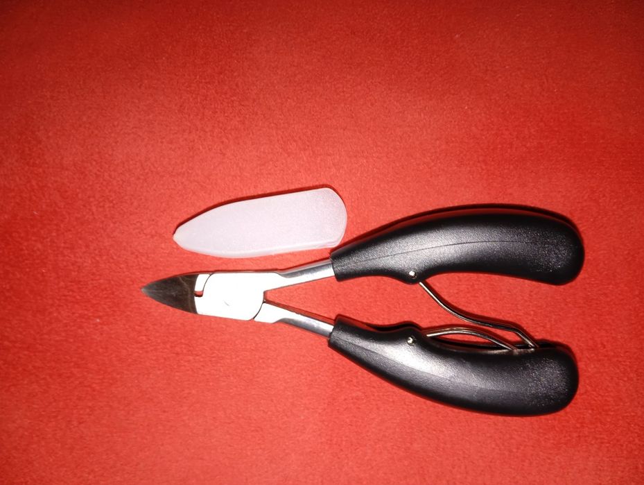 Кусачки для ногтей