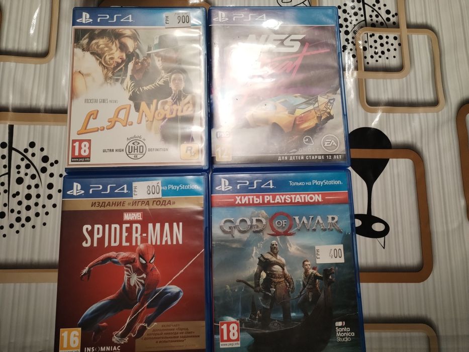 Продам плестейшен 4 про б/у