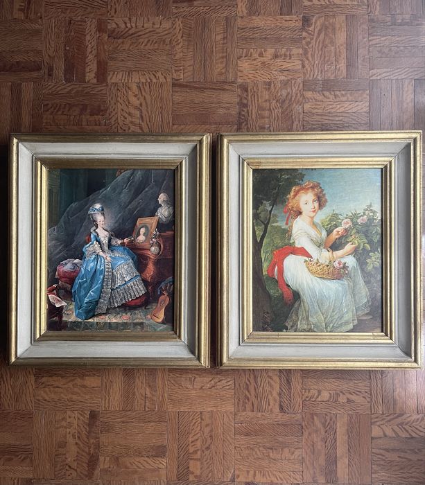 Quadros clássicos com moldura dourada