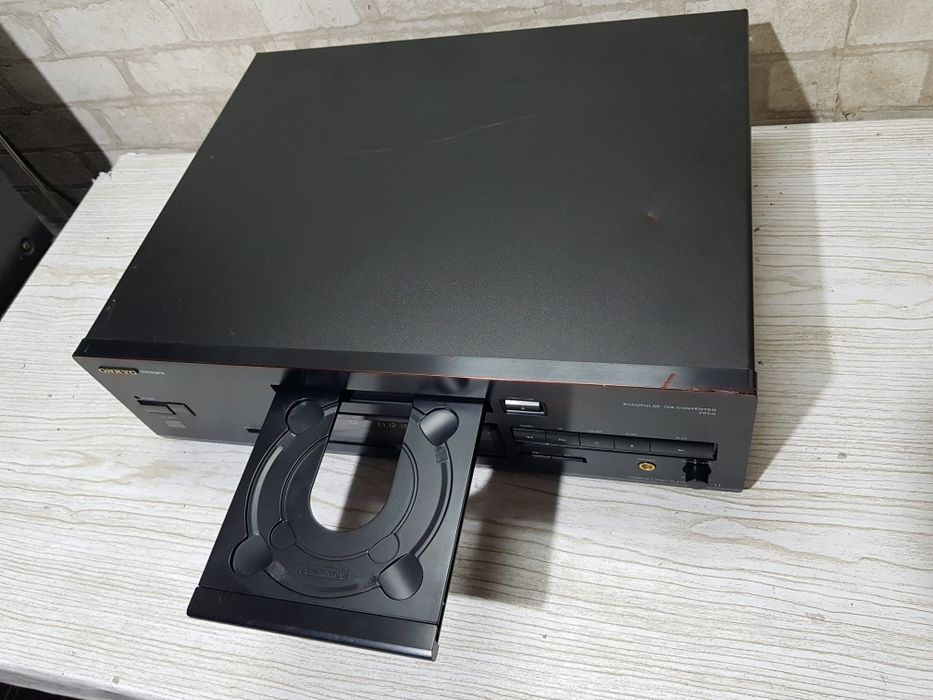 CD програвач/проигрыватель Onkyo DX-7711+1  б/у з Німеччини