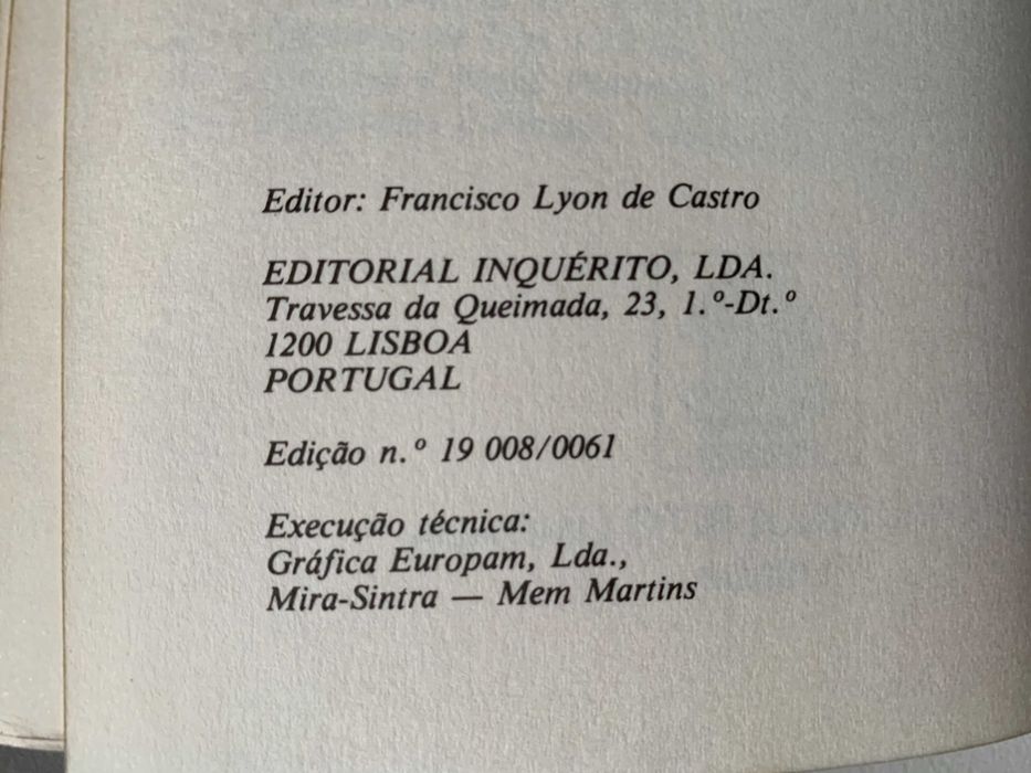 Pirâmides e Faraós, de Viviane Koenig