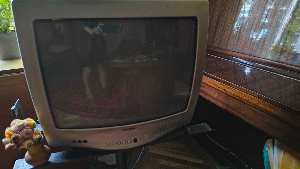 Телевізори кольорові