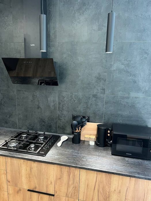 Подобово 1 к. квартира, центр, 6 спальих місць, посуточно Івано-Франкі