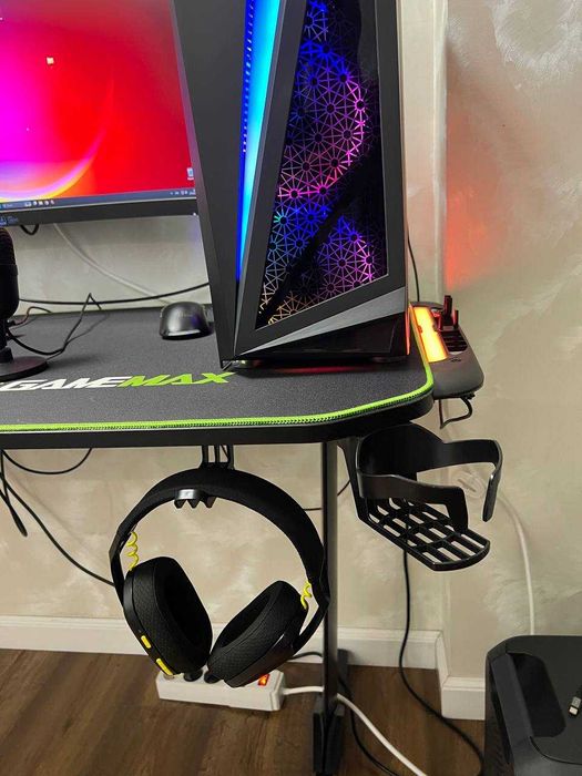 Геймерський стіл Gamemax D140 Carbon-RGB