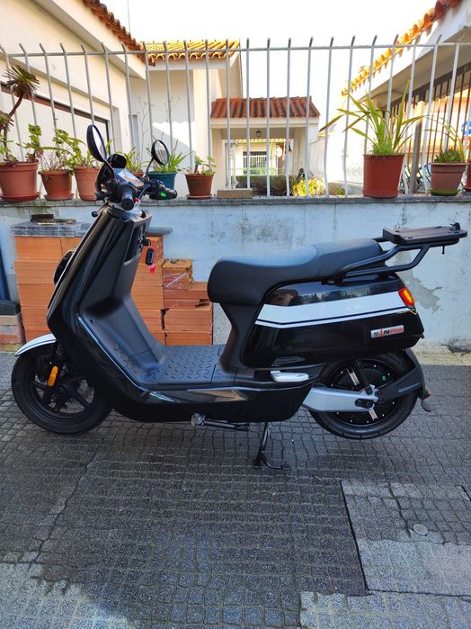 Scooter Elétrica NIU N-Pro - Edição Limitada