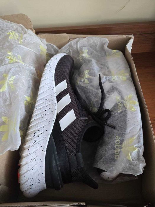 Чоловічі кросівки adidas kaptir 2.0, оригінал, розмір 44 (28 см)