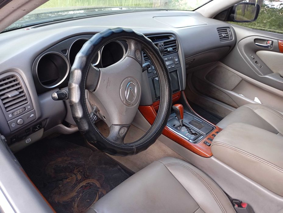 В рассрочку Lexus GS 300 на газу