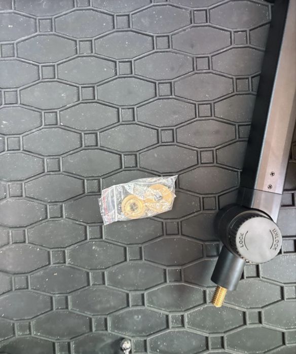 Statyw na mikrofon