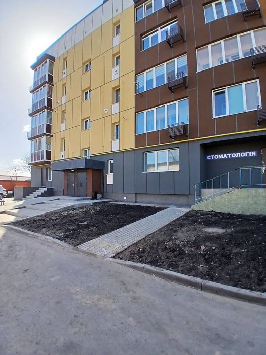 Продаж 2-х кімнатної квартири+ земельна  ділянка.Бородянка.