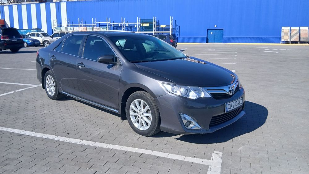 TOYOTA CAMRY 2013  газ-бензин