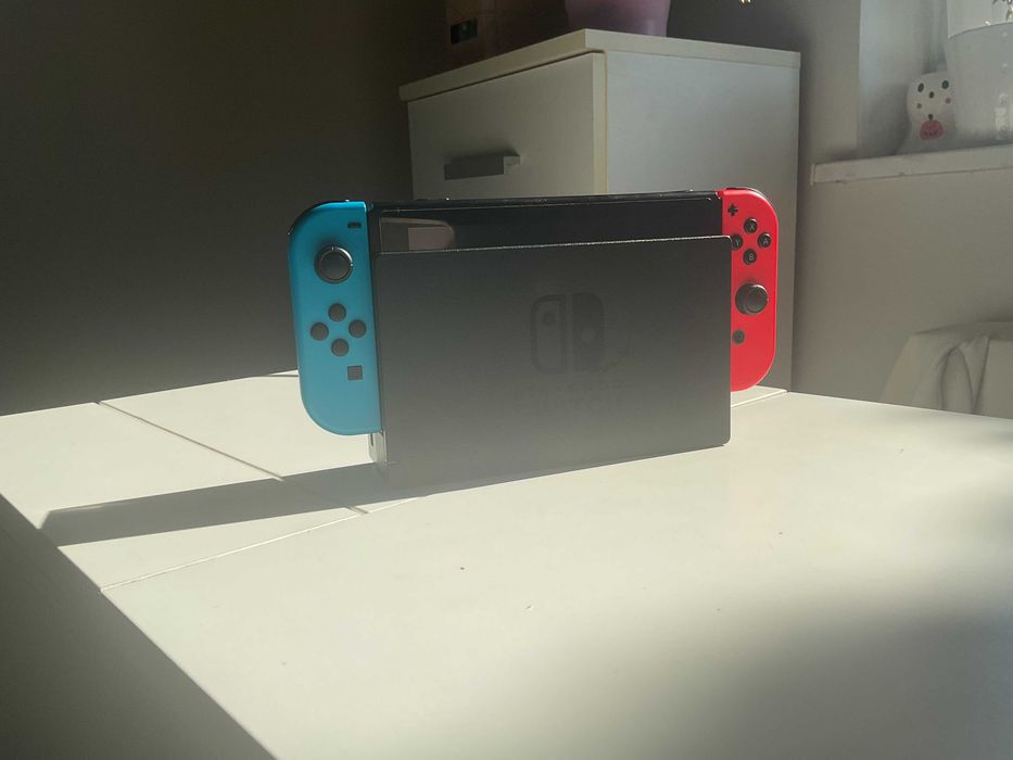 Nintendo Switch z grami i padami