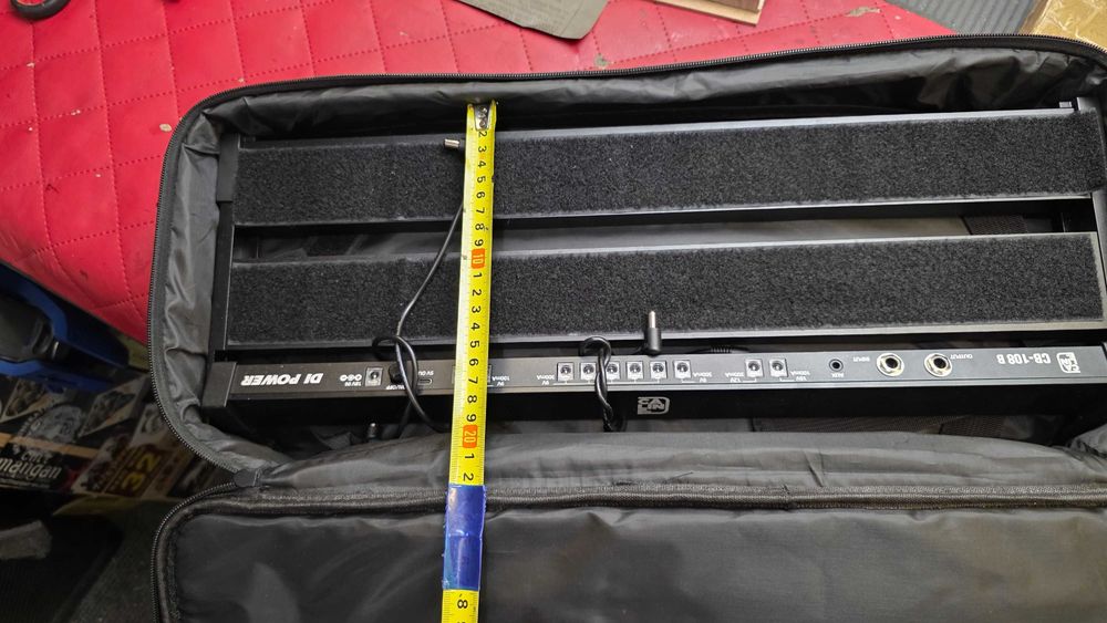 Pedalboard gitarowy z zasilaczem i torbą Caline CB108B