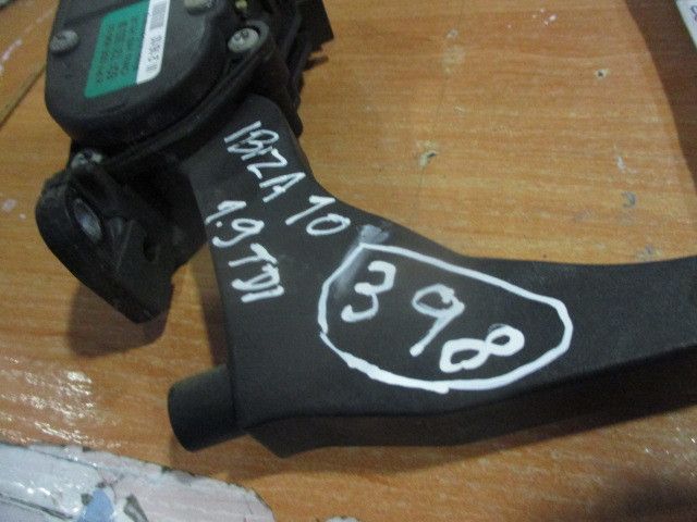Pedal do acelerador VOLKSWAGEN Polo (6R, 6C)