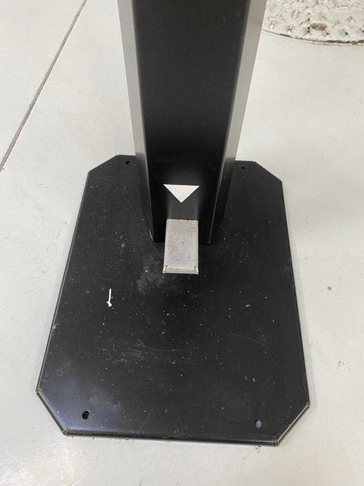 Dispensador de gel sanitário