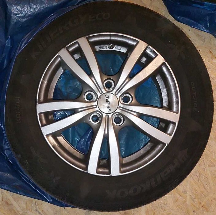 Felgi aluminiowe Dezent z oponami letnimi Hankook 195/65/R15