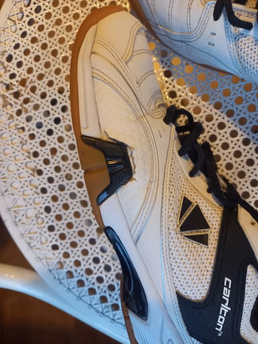 Buty sportowe halówki rozm. 43