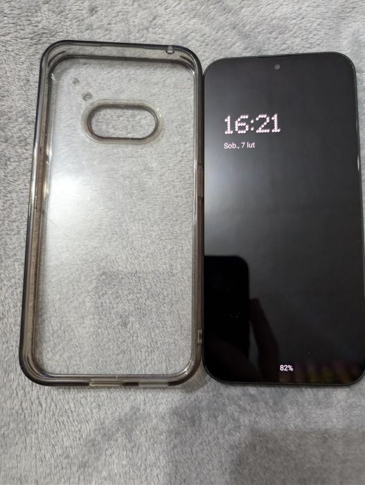 Telefon Nothing Phone 2a 256GB z etui