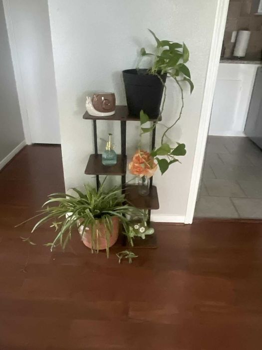 Kwietnik stojak na kwiaty drewniany narożny z 4 poziomami 78 cm