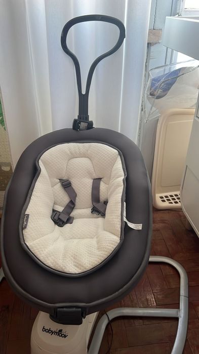 Vendo baby moov como novo