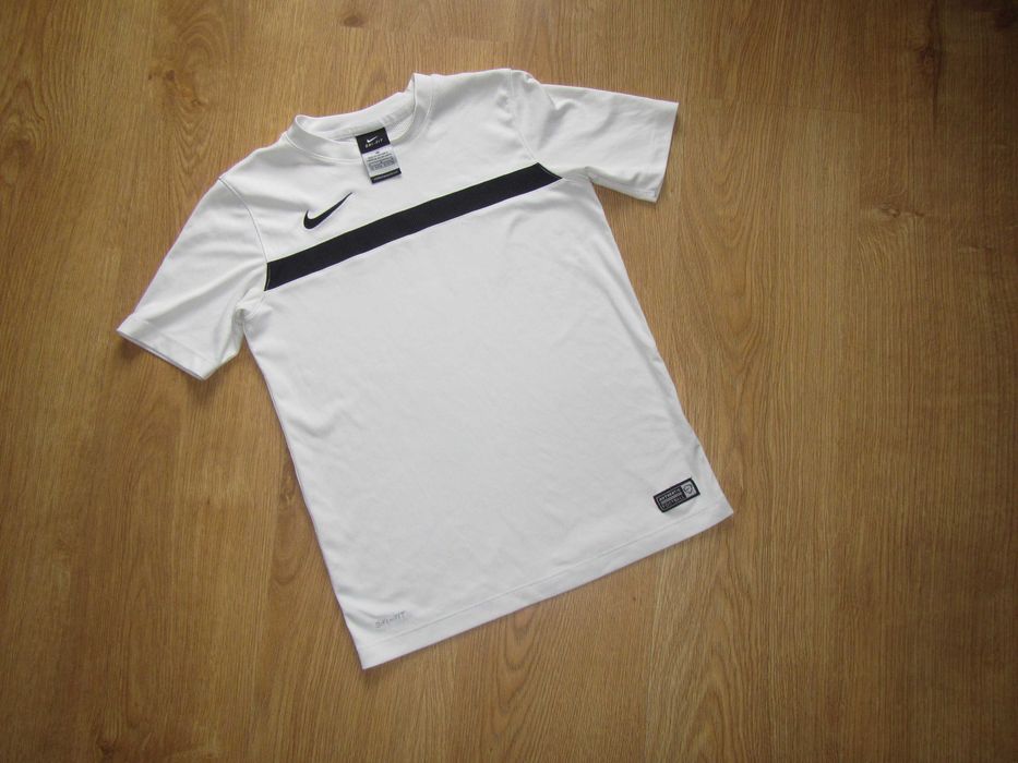 NIKE koszulka rozm.134-146