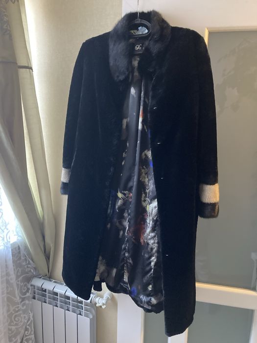 Шуба мутон и норка бу цельна