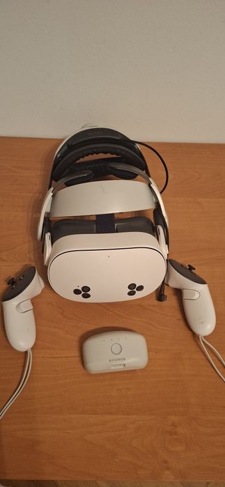 Zestaw Meta Quest 3S + BoBoVR z akumulatorem
