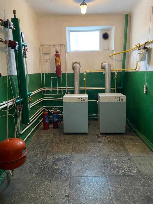 Будівля широкого використання з гарною локацією
