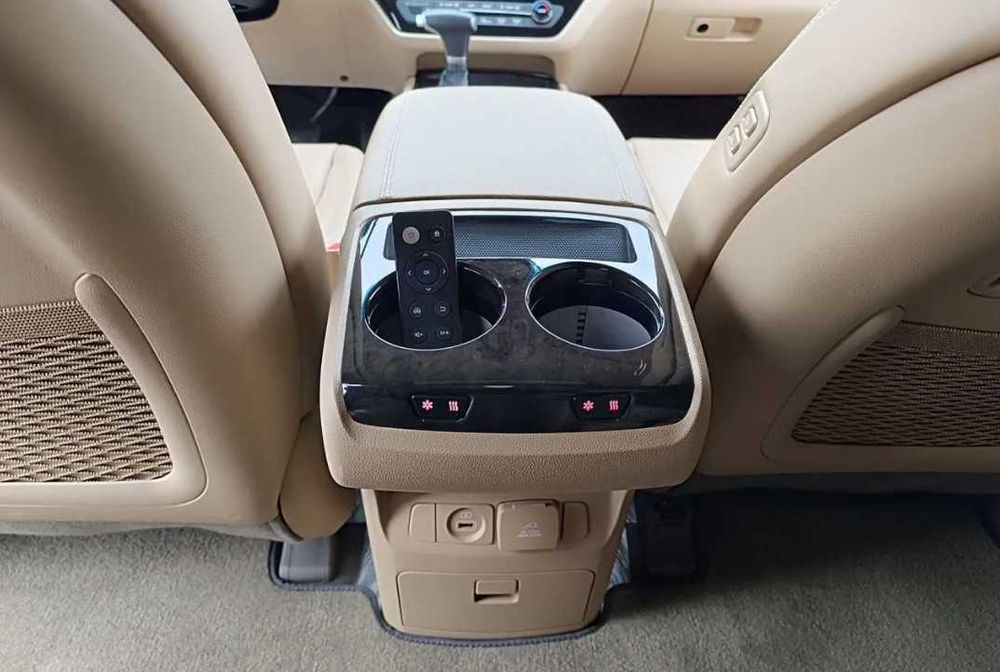 Kia Carnival  2019