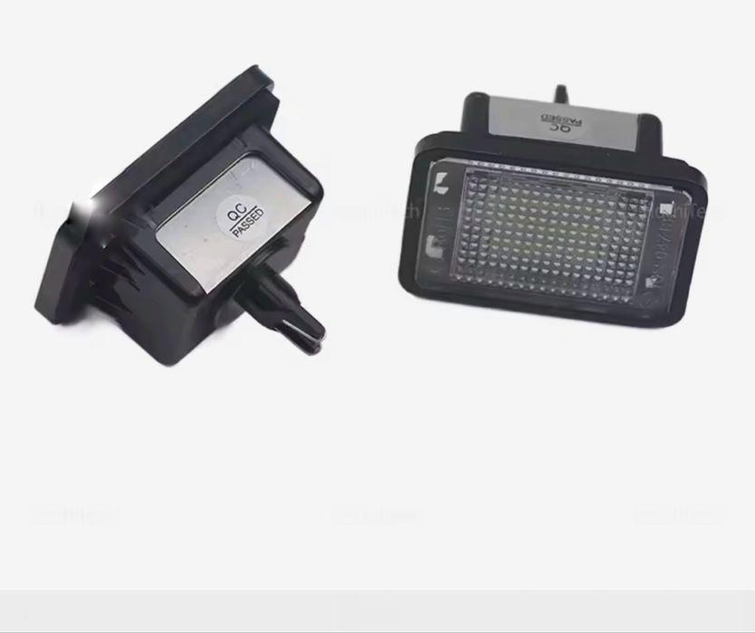 Ковпак ковпачок Підсвітка номера Mercedes Benz GLK X204