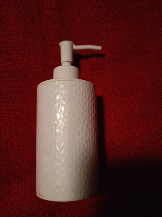 Дозатор для жидкого мыла,моющего