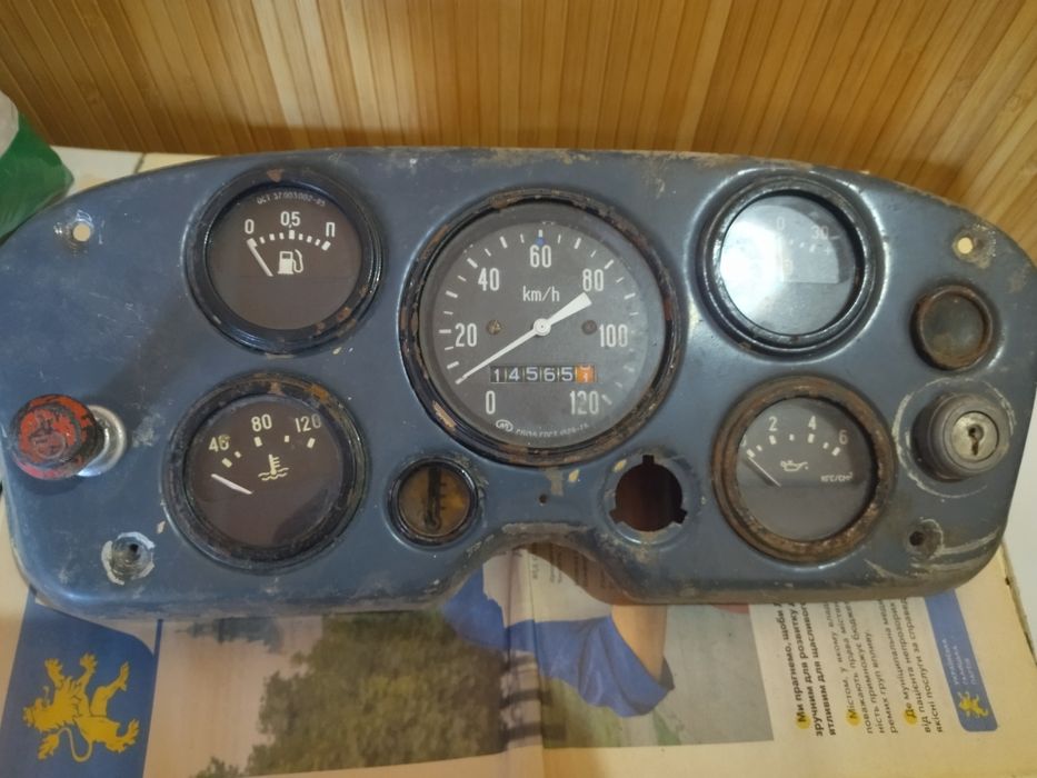 Панель приладів газ 53.