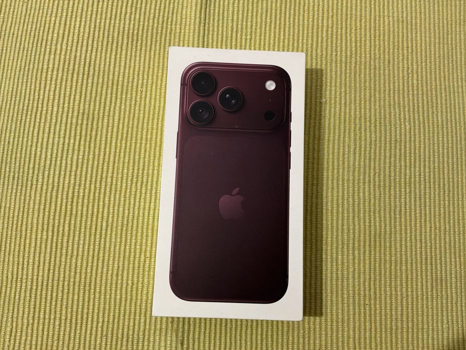 iPhone 18 Pro  256Gb Burgundy Bordô selado !