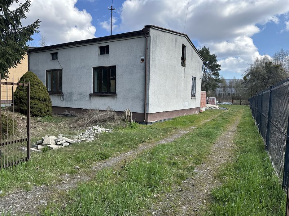 Dzialka 2540m2 z budynkiem
