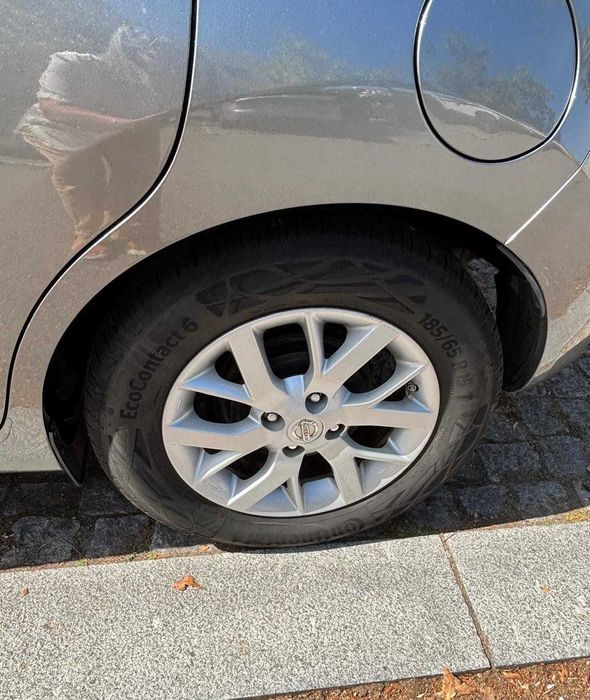 Viatura particular de Garagem