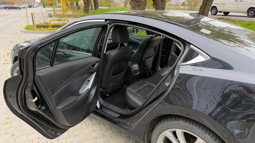 Продам Mazda 6 gj 2016, власник з 2019