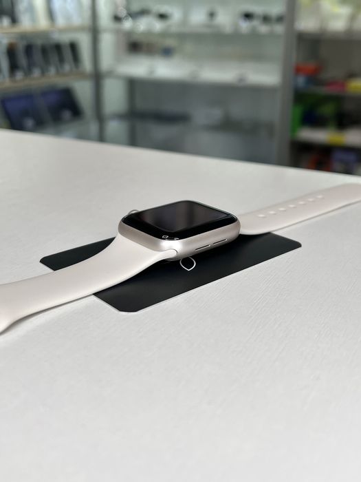  Новий Apple Watch SE 3 40mm Starlight