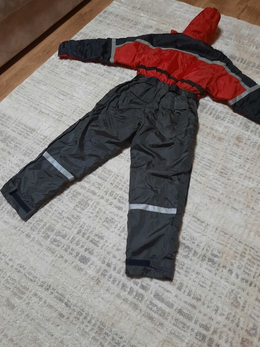 Горнолыжный костюм размера S