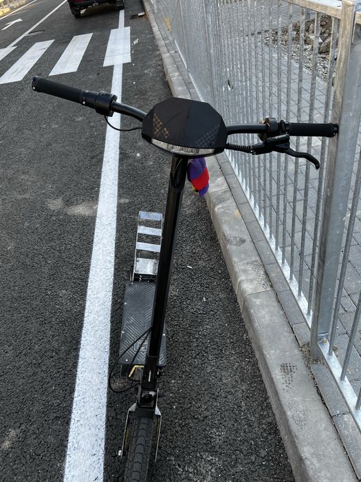 Kukirin g2 з бугелем