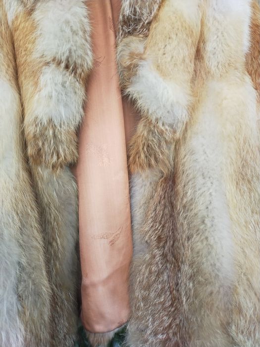 Продам полушубок с лисы.