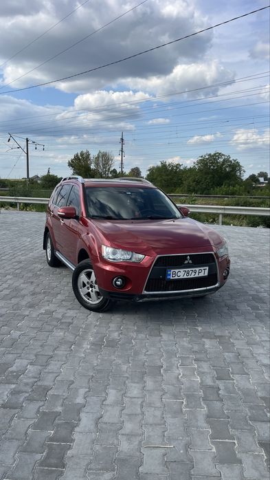 Mitsubishi outlander xl 2010 2,4 газ/бенз