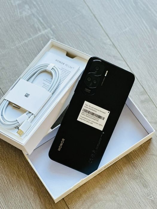 Смартфон Honor 90 Lite 8/256 Gb Silver/Midnight Black