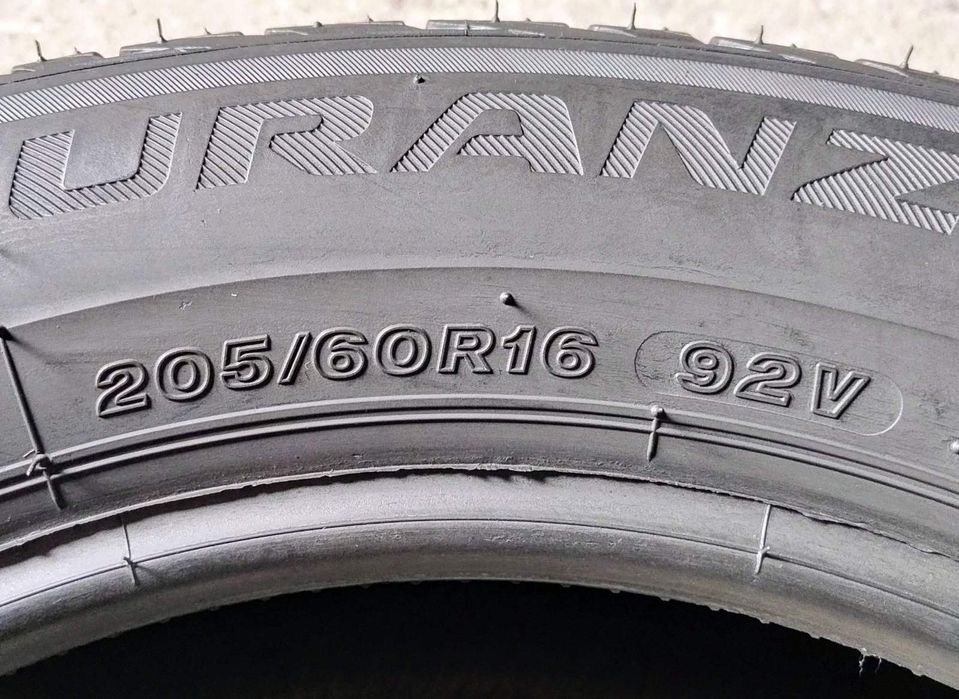 Шини літні R16 205/60 Bridgestone Turanza T001