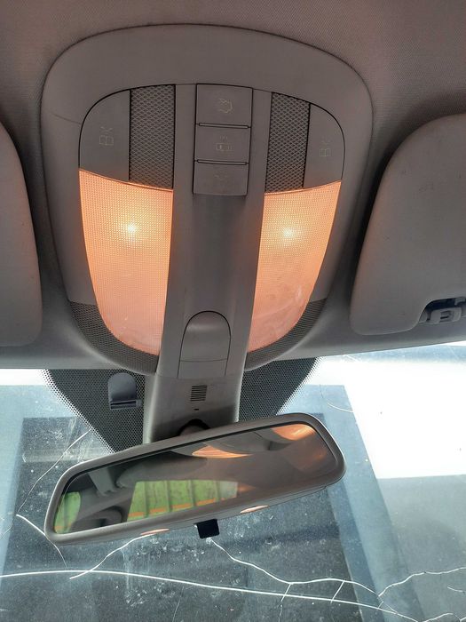 Lampka podsufitki Mercedes W251 R klasa Lift Long