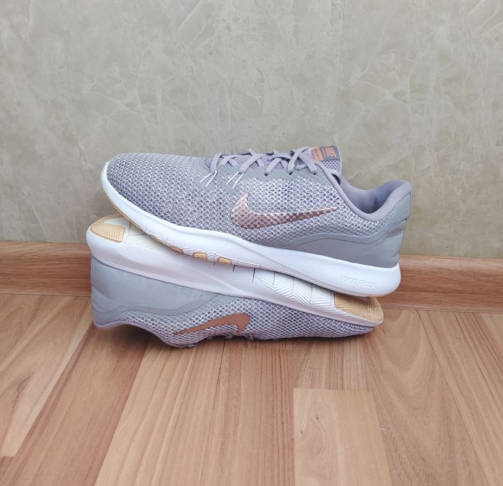 Nike FLEX - стильні кросівки р.41,5люкс