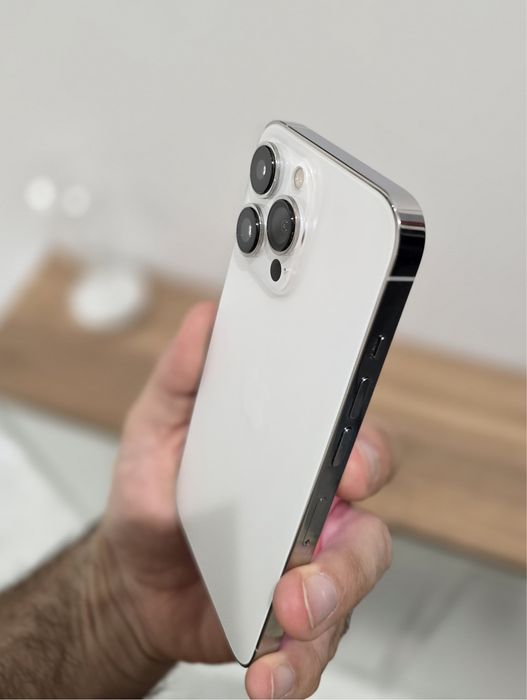 iPhone 13 Pro 128GB — Excelente Estado / 85% bateria