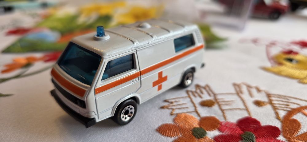 Matchbox Volkswagen transporter z 1987 r