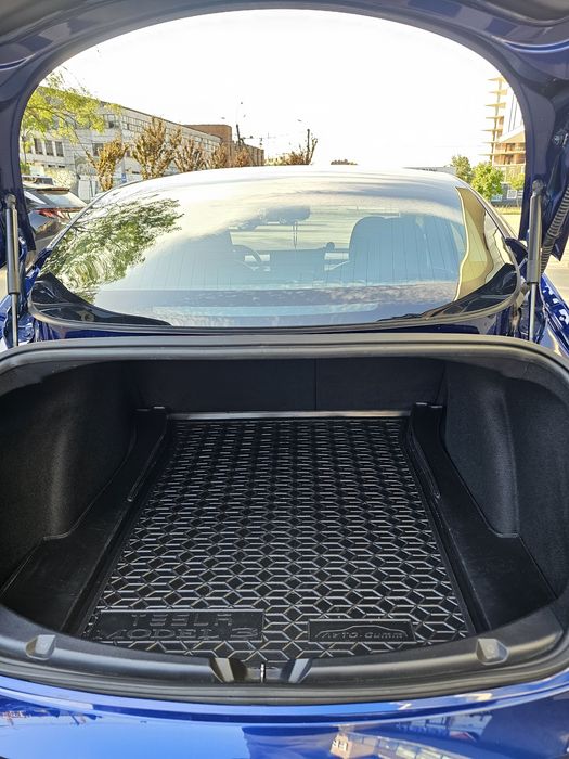 Tesla Model 3 2018