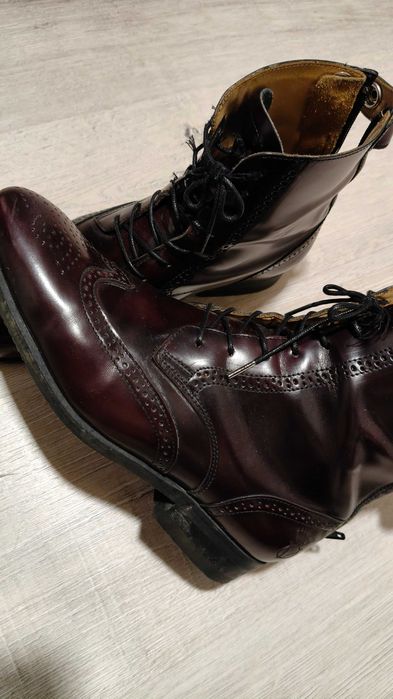 Botas em pele genuína